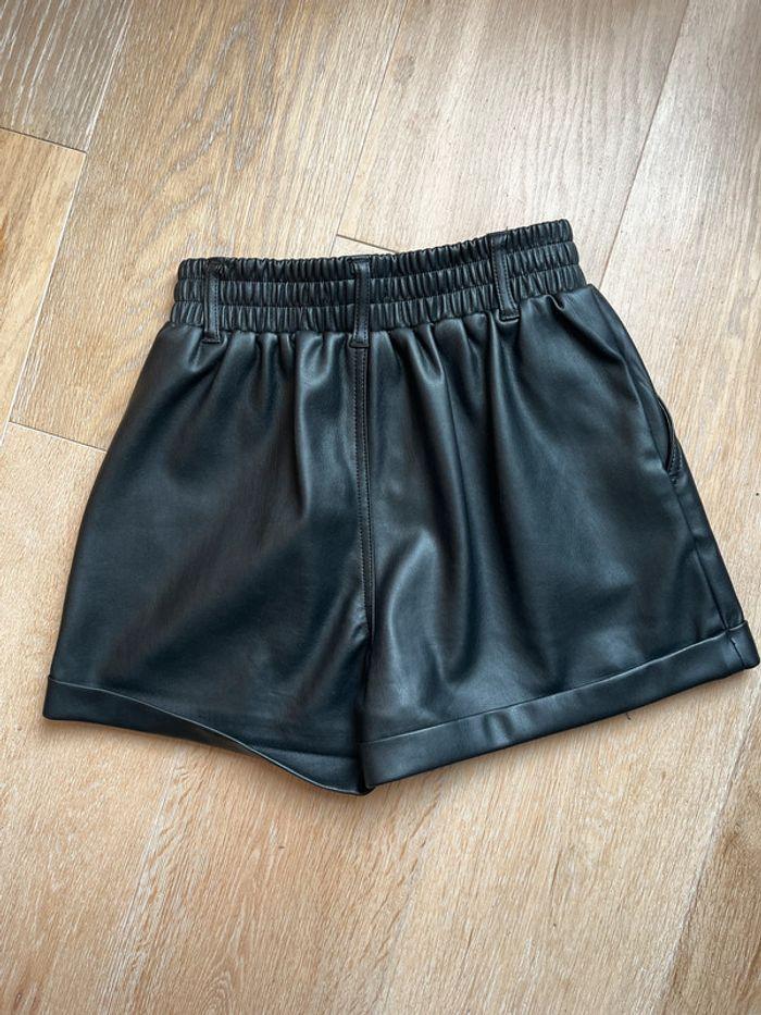 Short simili cuir XS neuf - photo numéro 2