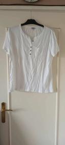 Tee shirt blanc Taille 48