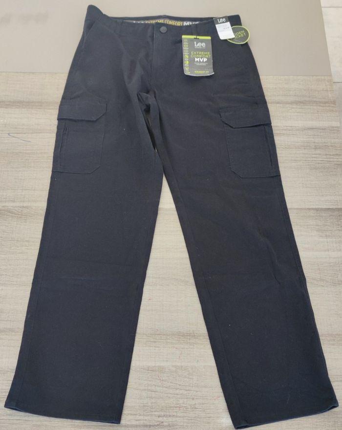 Pantalon cargo MVP couleur noir pour homme taille 40, marque Lee - photo numéro 1