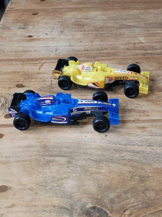 2 Voitures Formule 1 - vintage - photo numéro 3