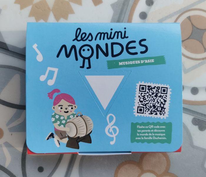 Cube à sticker LES MINI MONDES MUSIQUES D'ASIE MC DONALD'S neuf