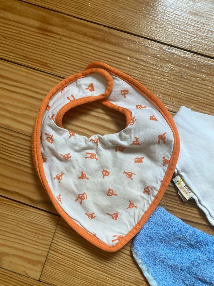 Lot de 4 bavoirs bandanas bébé - photo numéro 2