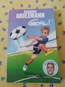 Livre footballissime tome 1 Griezmann en bon état