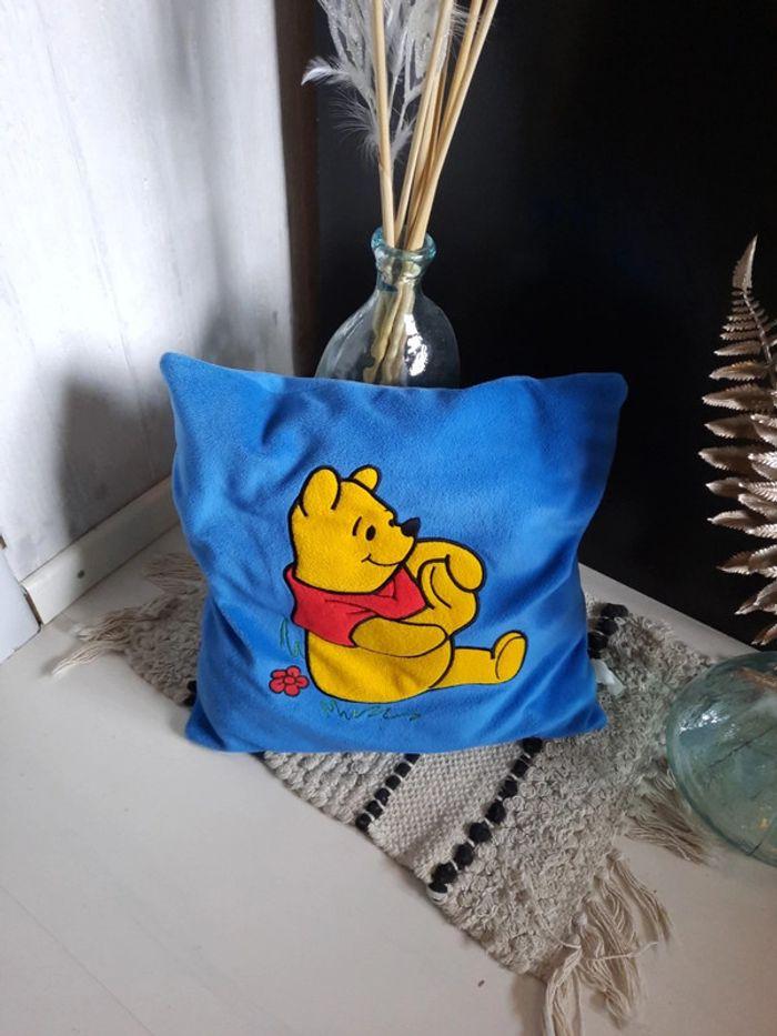 Coussin winnie l'ourson - photo numéro 1