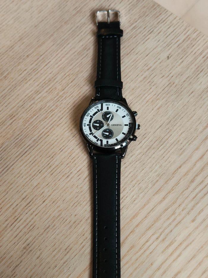 Montre noire métallique, style sportif - photo numéro 3