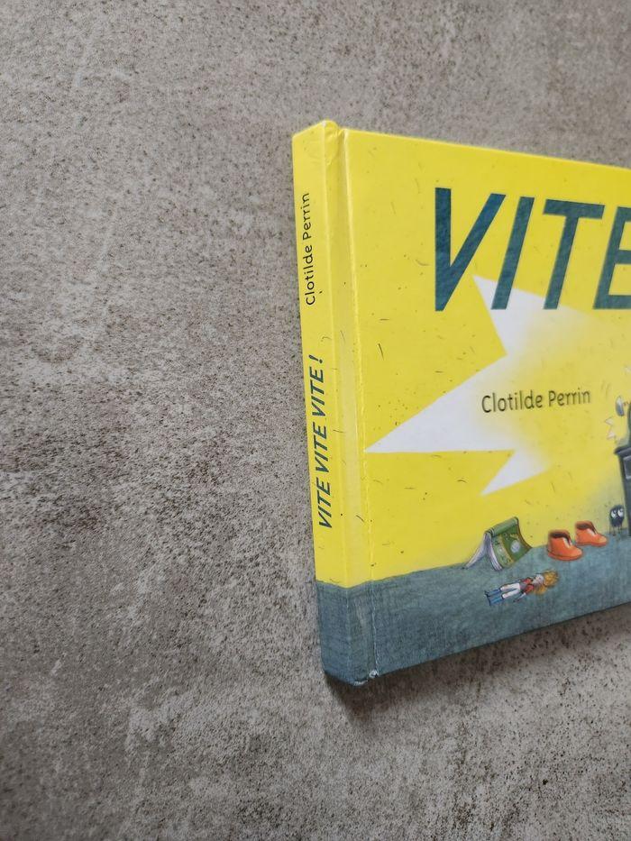 Livre enfant : Vite vite vite ! - photo numéro 2