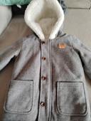 Manteau gris a capuche