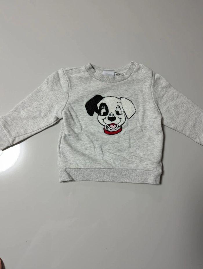 Pull Disney 12 mois - photo numéro 1