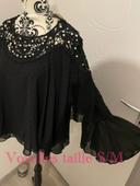 Blouse manche longue trompette effet poncho noir motif, perle et dentelle neuf voyelles taille S/M