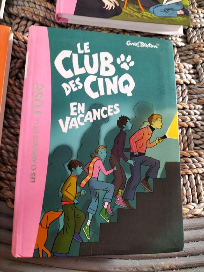 Lot de livre Club des cinq bibliothèque rose - photo numéro 2