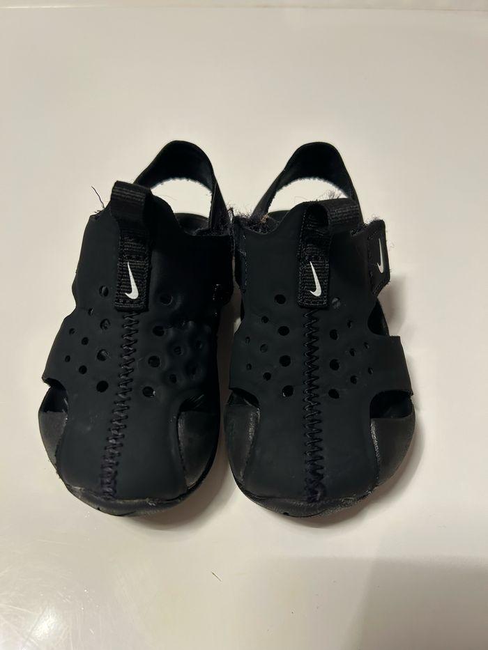 Sandales Adidas enfant taille 23 - photo numéro 2