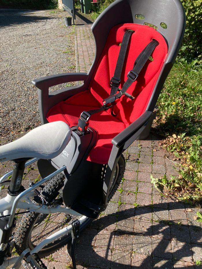 Siège porte bébé vélo de 9 mois à 22 kilo - photo numéro 4