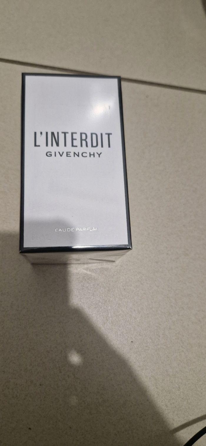 L'interdit givenchy - photo numéro 3