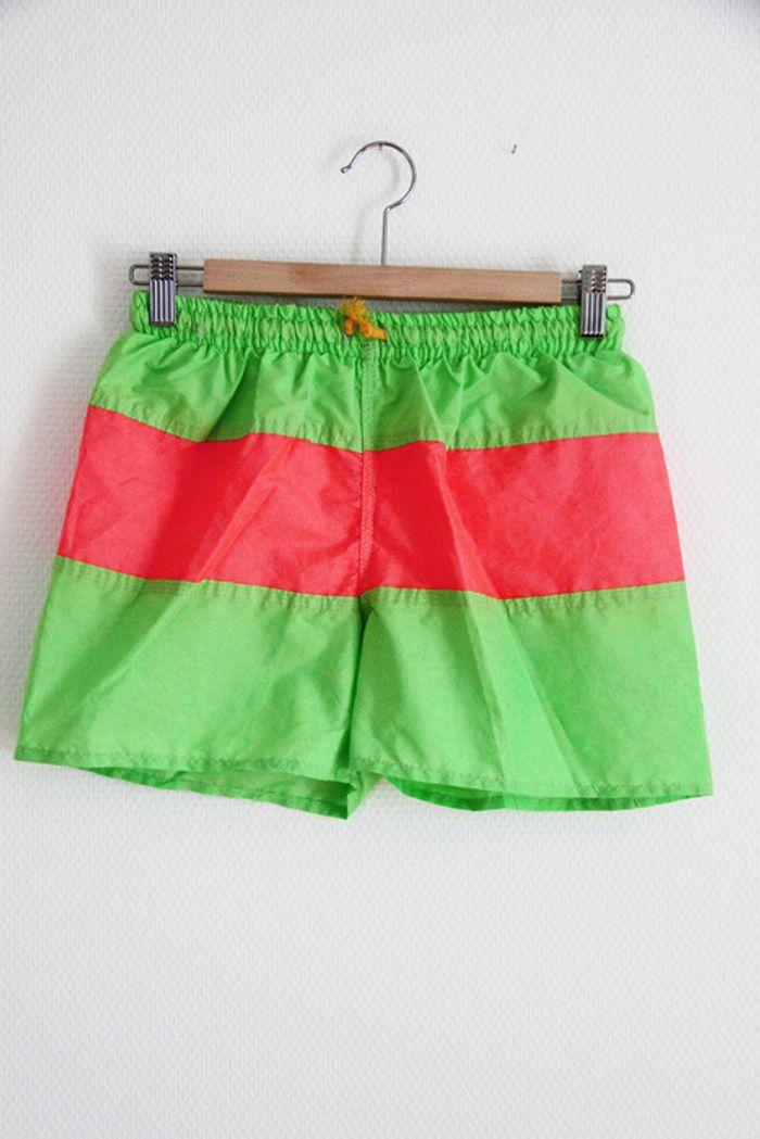 *Vintage neuf* Short vert / rose fluo - photo numéro 1