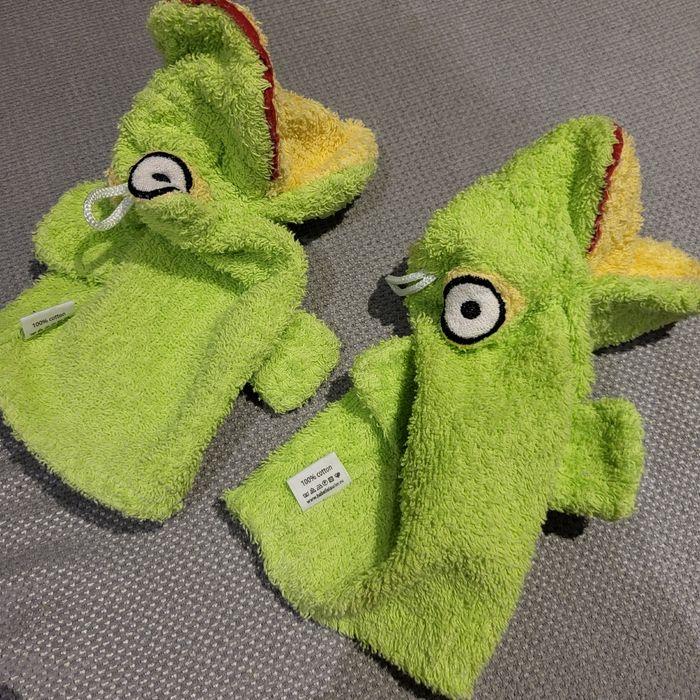 Lot de 2 gants de toilette crocodile pour enfant - photo numéro 3