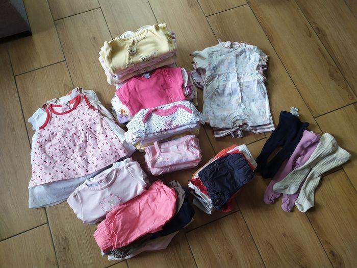 Gros lot vêtements bébé fille 3 mois Printemps/été 95 pièces - photo numéro 1