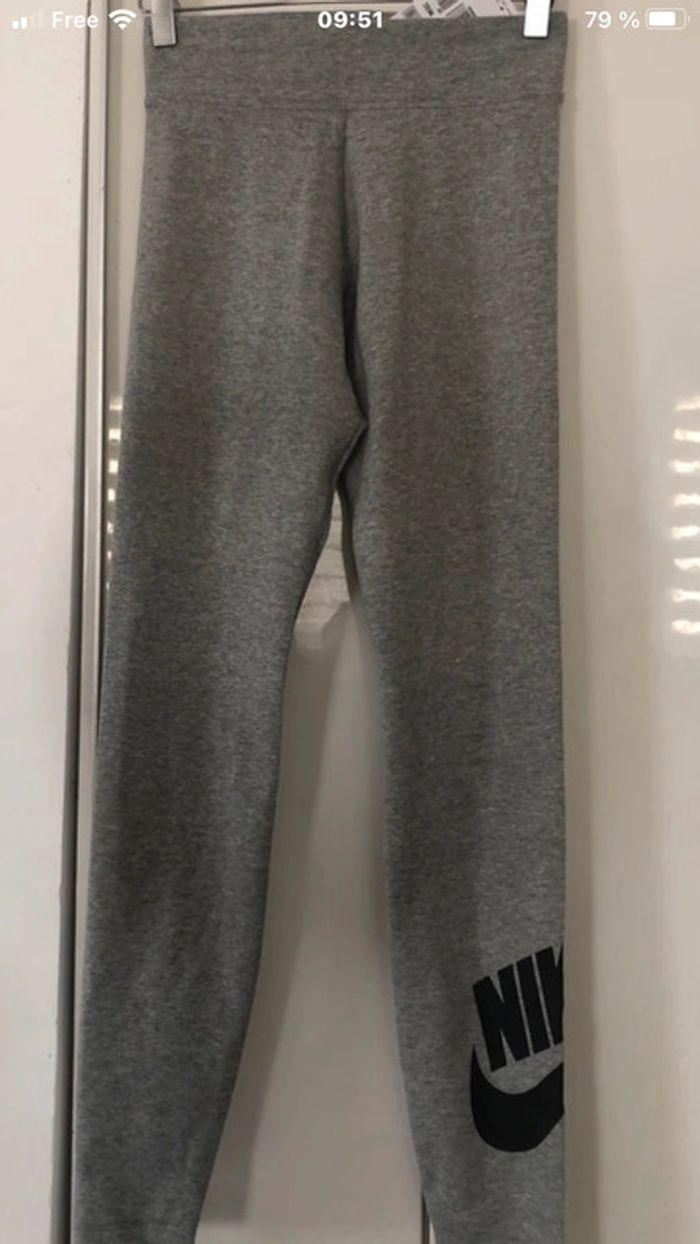 Legging collant nike . Taille 34 - photo numéro 1