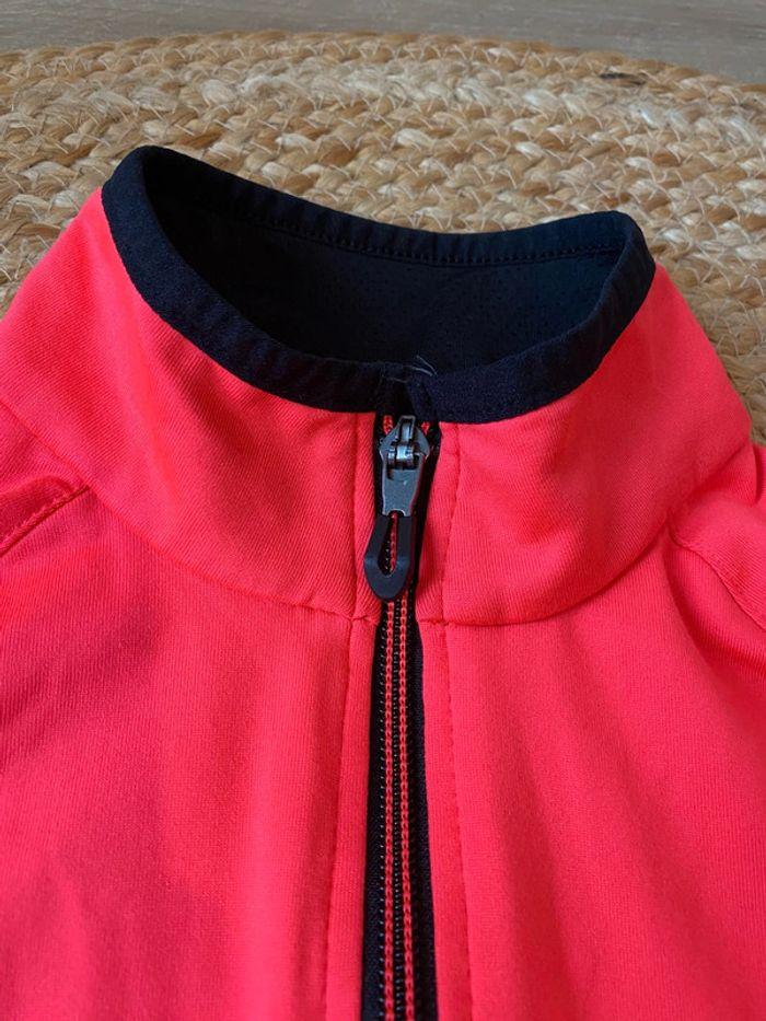 Veste de sport rose fluo et grise Decathlon taille 10-11 ans / 148 cm - photo numéro 5