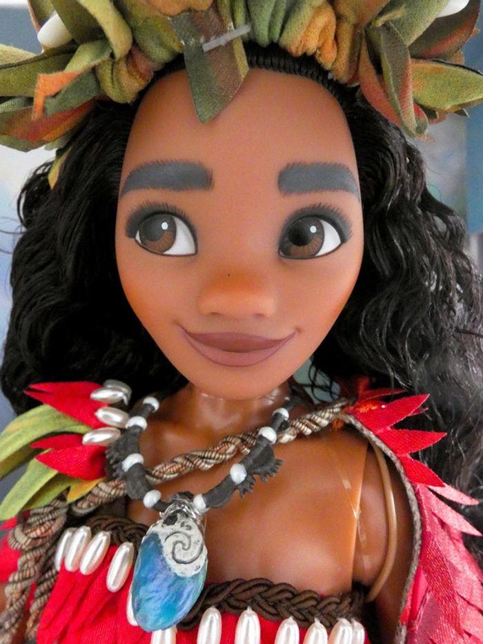 Poupée édition limitée LE Vaiana Disney NEUVE - photo numéro 3