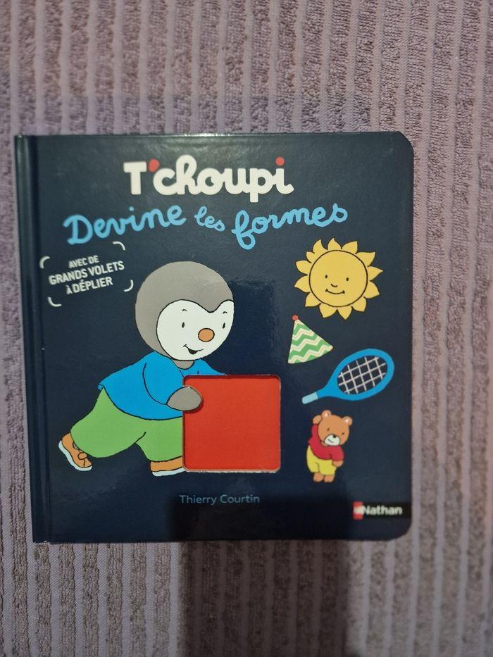 Tchoupi devine les formes