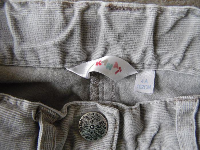 Beau pantalon velours gris, taille 4 ans. - photo numéro 4