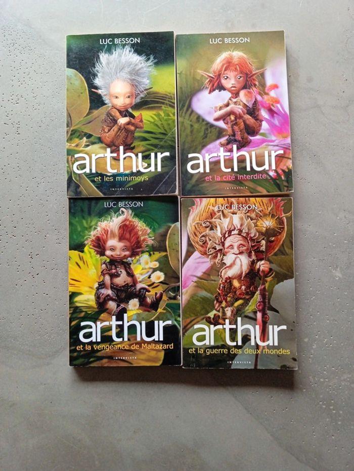 Arthur et les Minimoys tome 1,2,3,4 - photo numéro 1