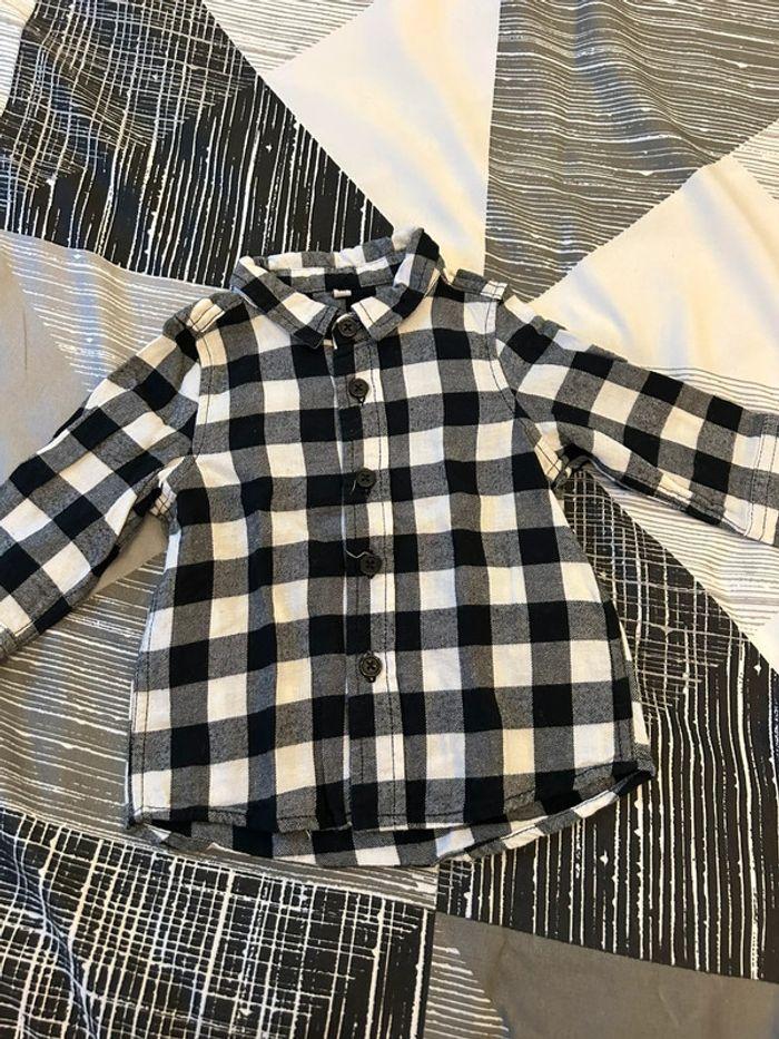 Chemise à carreaux noir et blanc taille 6m - photo numéro 1