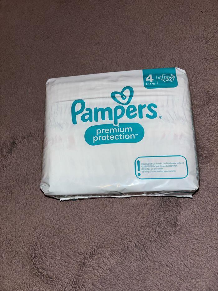 Paquet de couche Pampers protection premium - photo numéro 1