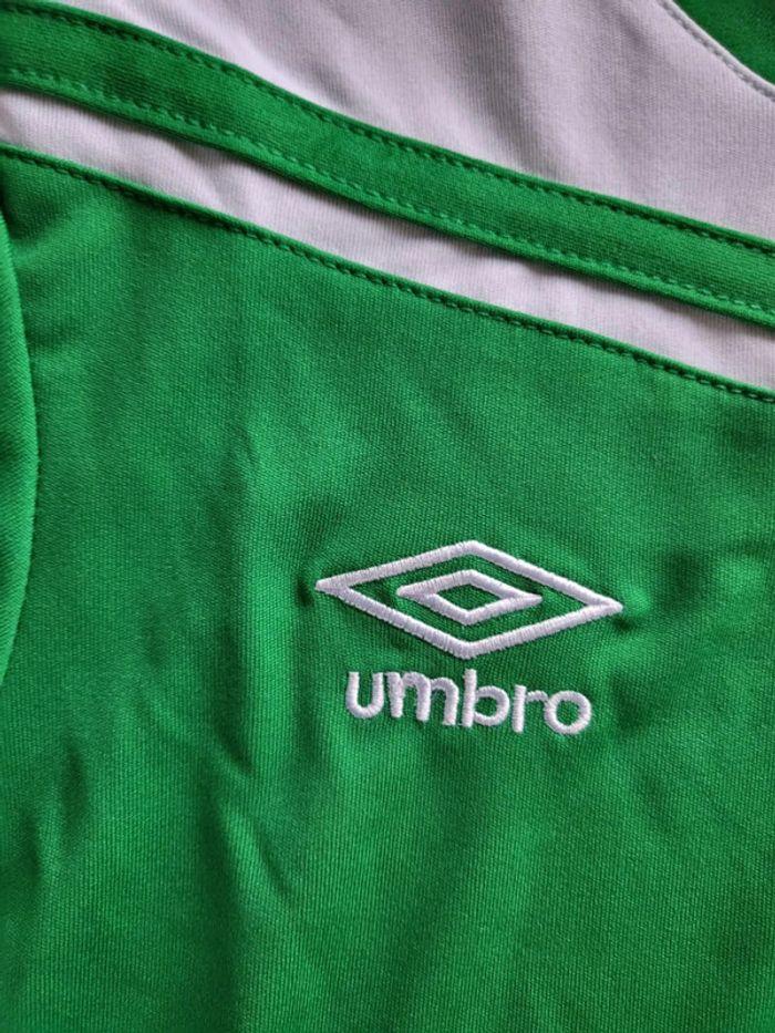 💦 Maillot de football Umbro neuf taille XXS - photo numéro 4