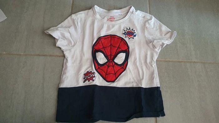 Tee shirt spiderman