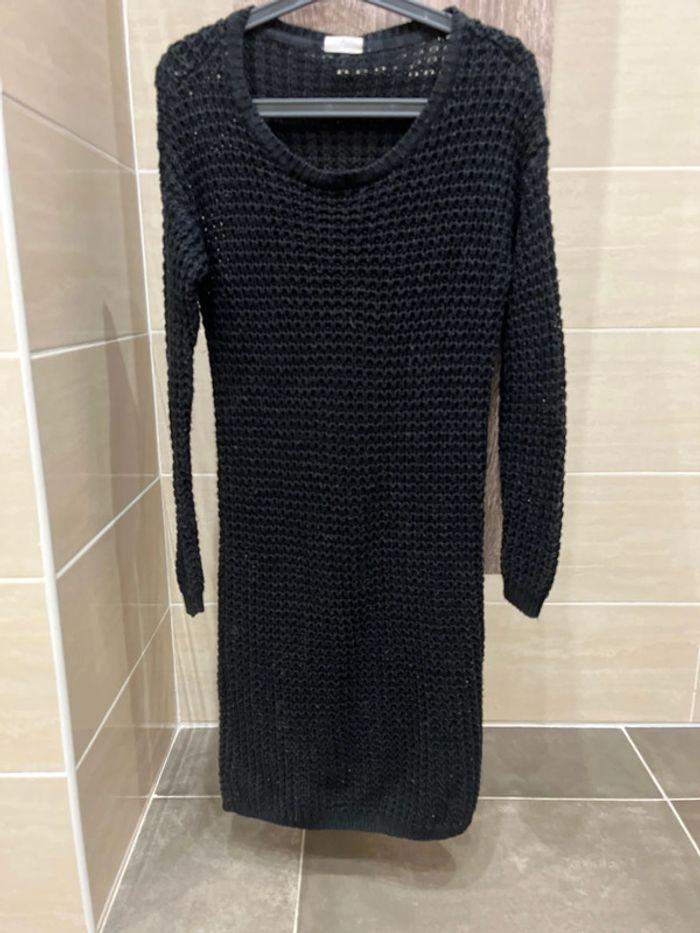 Robe pull noir, maille, bien épais, hiver taille S - photo numéro 2