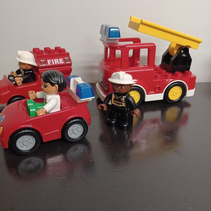 Camion et voitures de pompier lego duplo - photo numéro 3