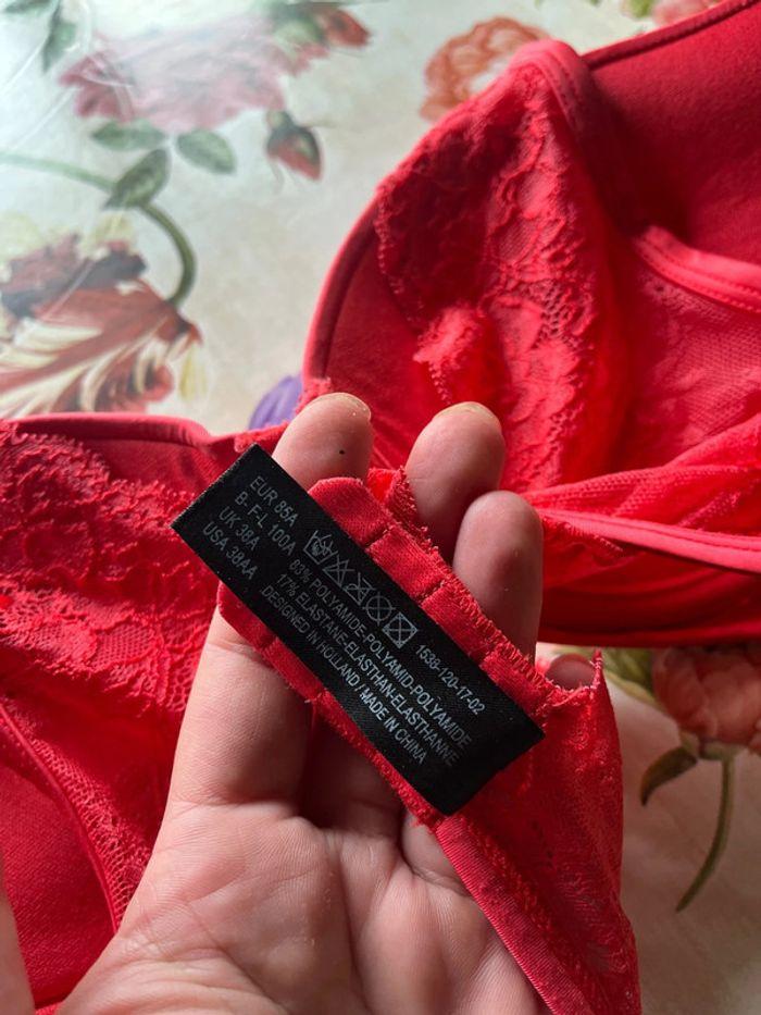 Soutien gorge rouge sapph dentelle push up - photo numéro 3