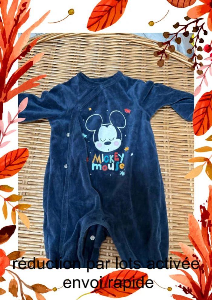 Très beau pyjama Mickey orchestra Disney 9 mois - photo numéro 2