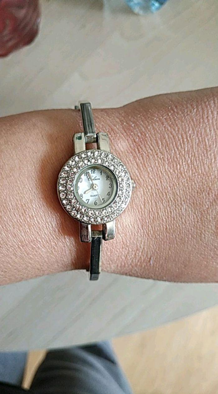 Petite montre quartz bracelet ronde - photo numéro 4