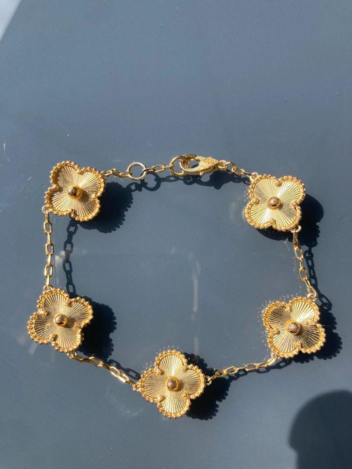 Bracelet à fleurs - photo numéro 1