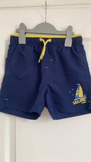 Short de bain 6/7 ans