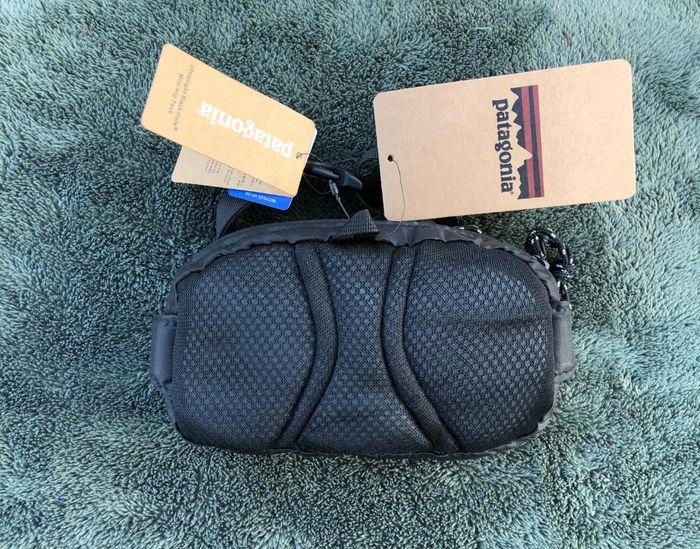 Sac banane Patagonia ultralight black hole 1L compact et résistant - photo numéro 2