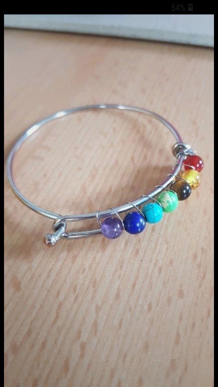 Bracelets neufs santé des 7 chakras à 7€ l unité. - photo numéro 2