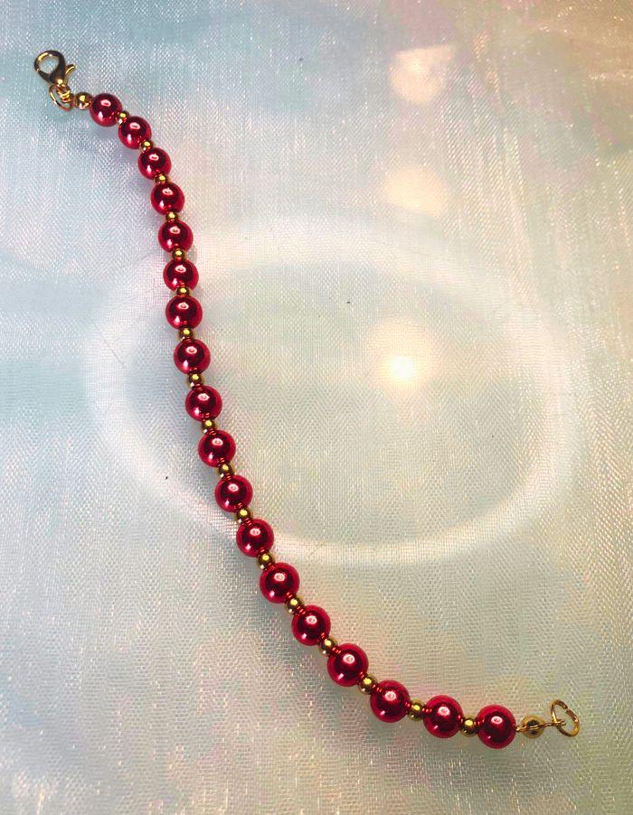 Bracelet avec perles 6mm et 2mm – Rouge et Doré - photo numéro 3