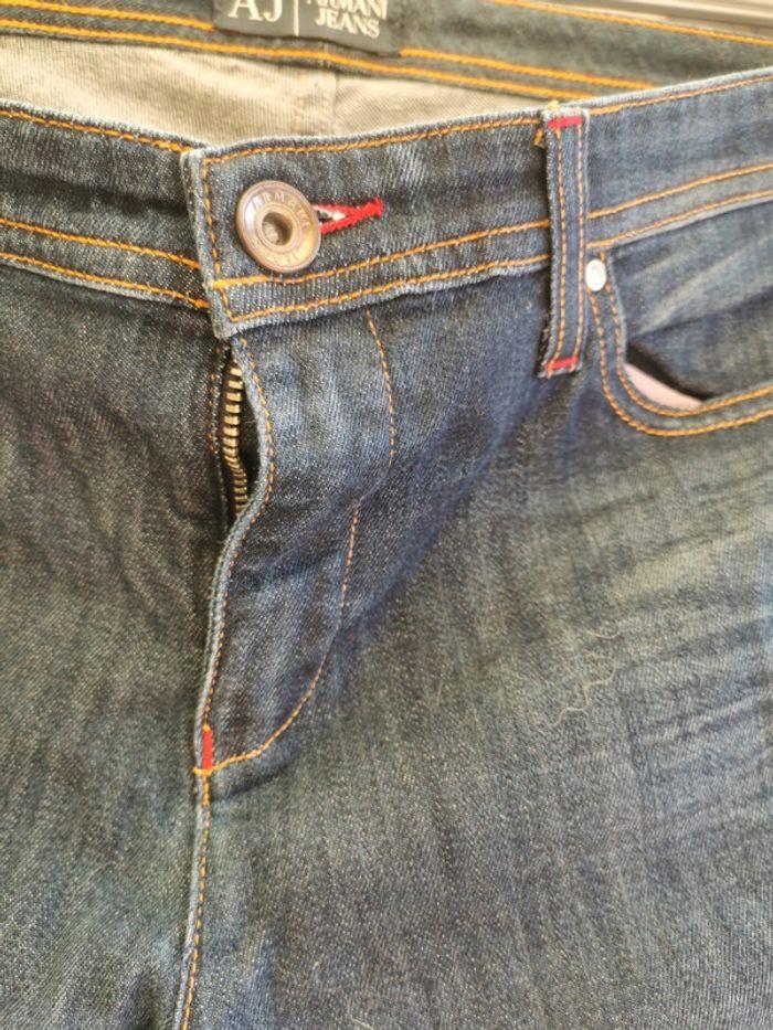 Pantacourt Armani Jeans taille 28 - photo numéro 3