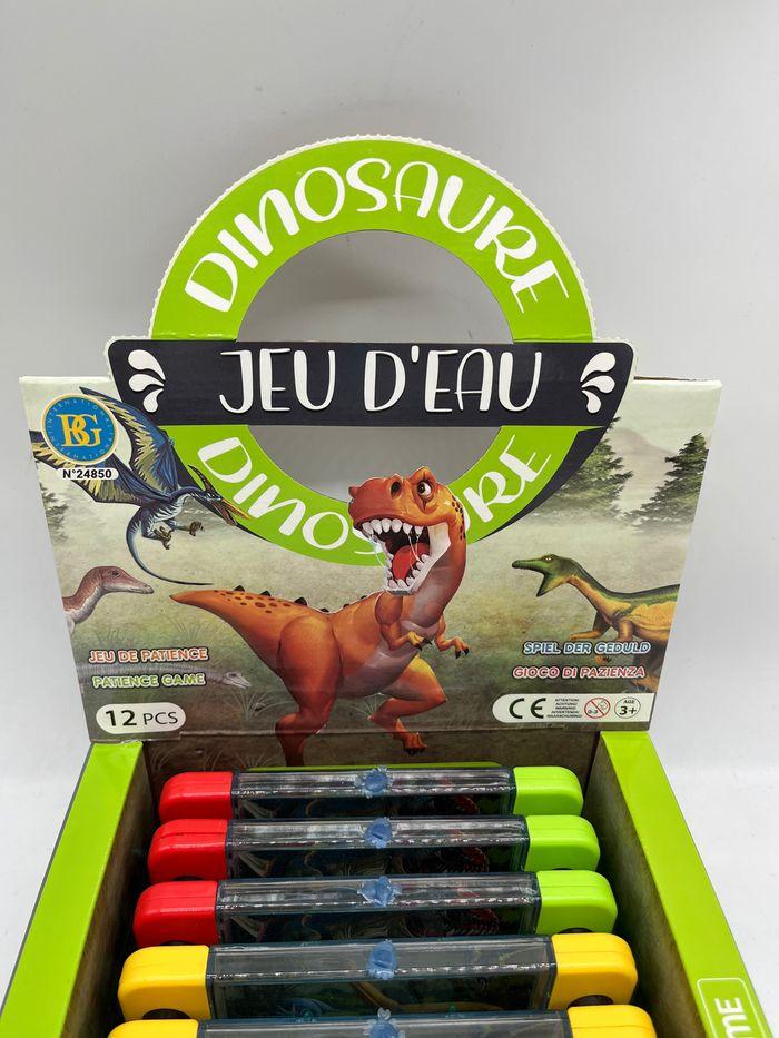 Jouet WaterGame jeu d’eau ludique en forme de switch modèle Dinosaure 🦖 neuf avec étiquette! - photo numéro 3