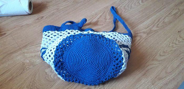 Sac de plage/ de courses crocheté bleu / blanc unique et écoresponsable - photo numéro 2