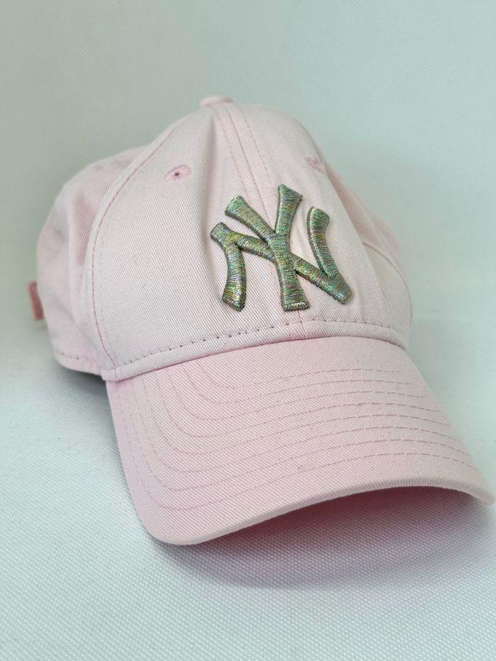 Casquette réglable rose New Era New York - photo numéro 1