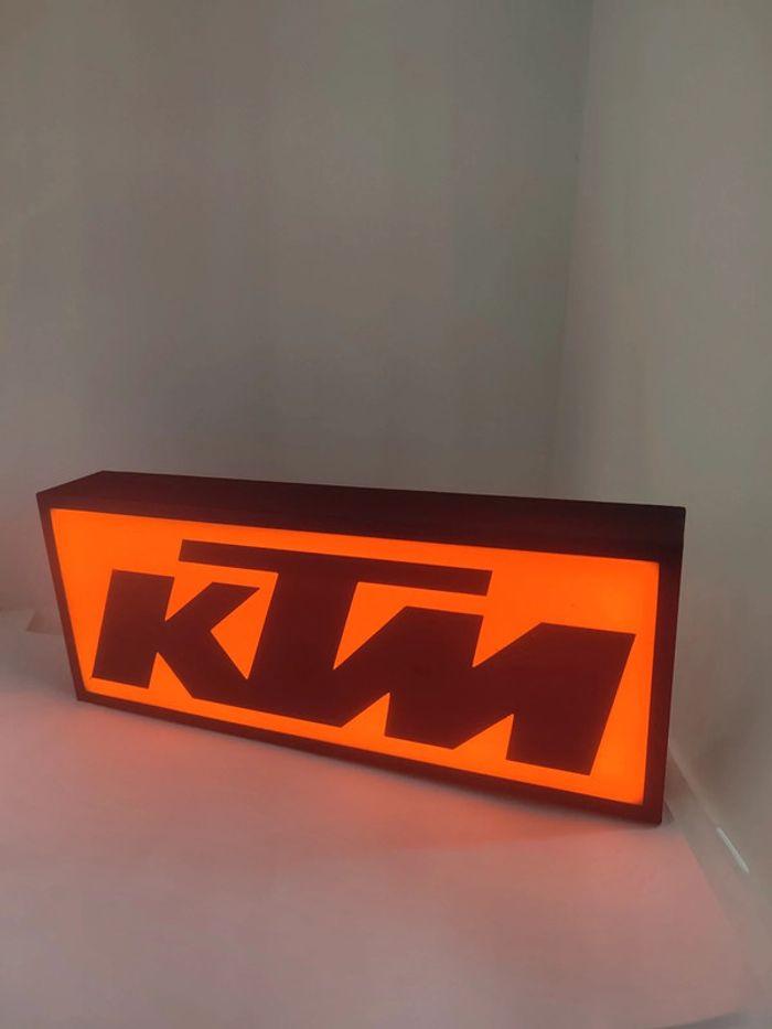 Logo figurine lampe led ktm moto GP cross - photo numéro 1