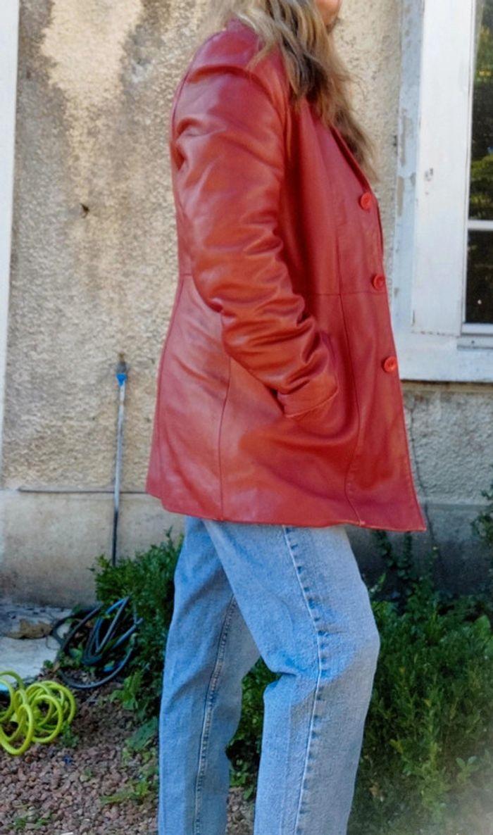 Manteau en cuir rouge - photo numéro 13