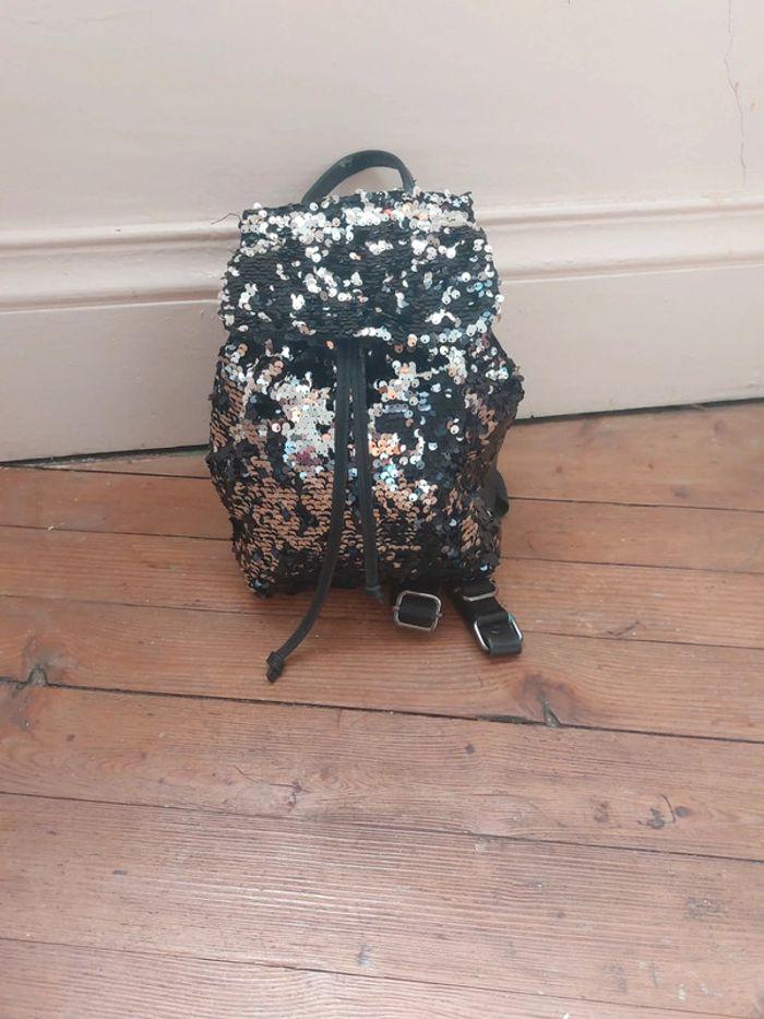 Sac à dos cuir noir et sequins missguided - photo numéro 1