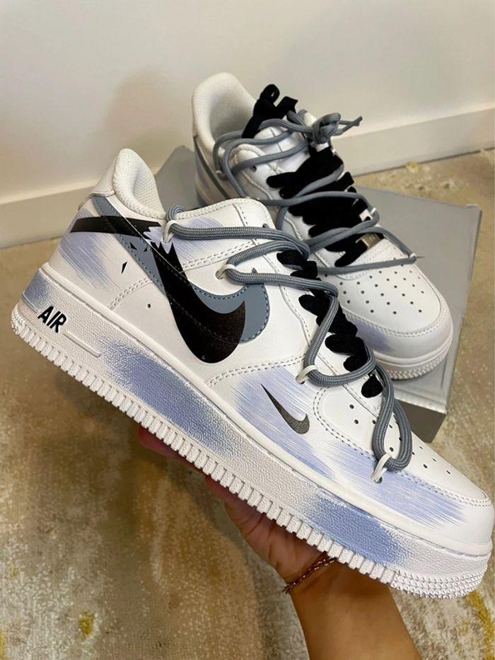 Baskets basse Nike Air Force 1 Custom - photo numéro 18