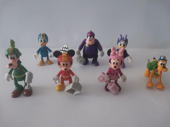 Lot 7 figurines Mickey and the roadster racers - photo numéro 1