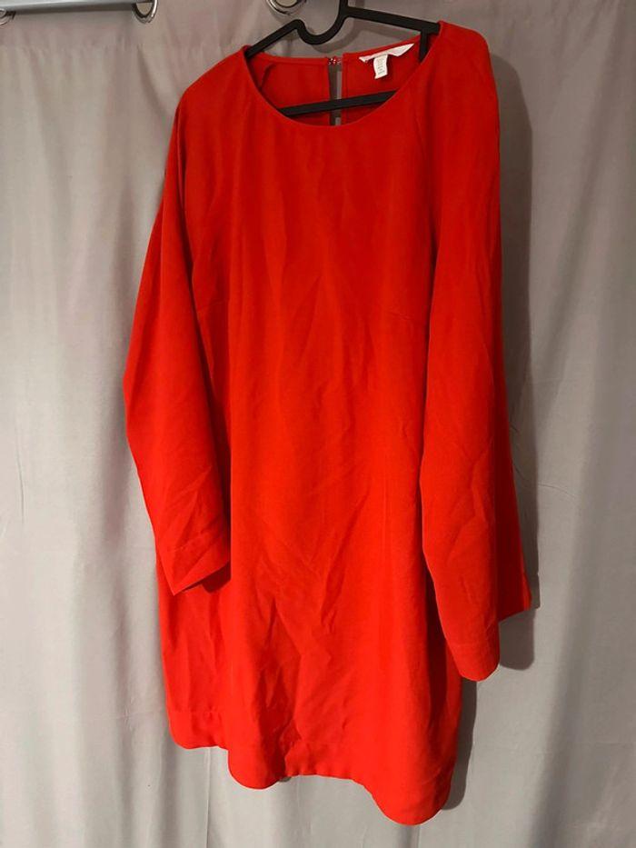 Robe rouge h&m taille m - photo numéro 1